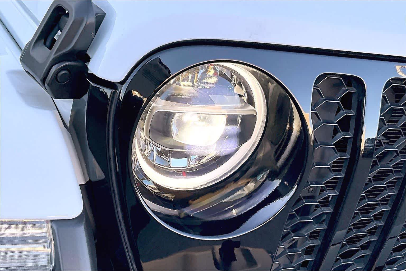 Thumbnail: 2022 Jeep Gladiator - 31