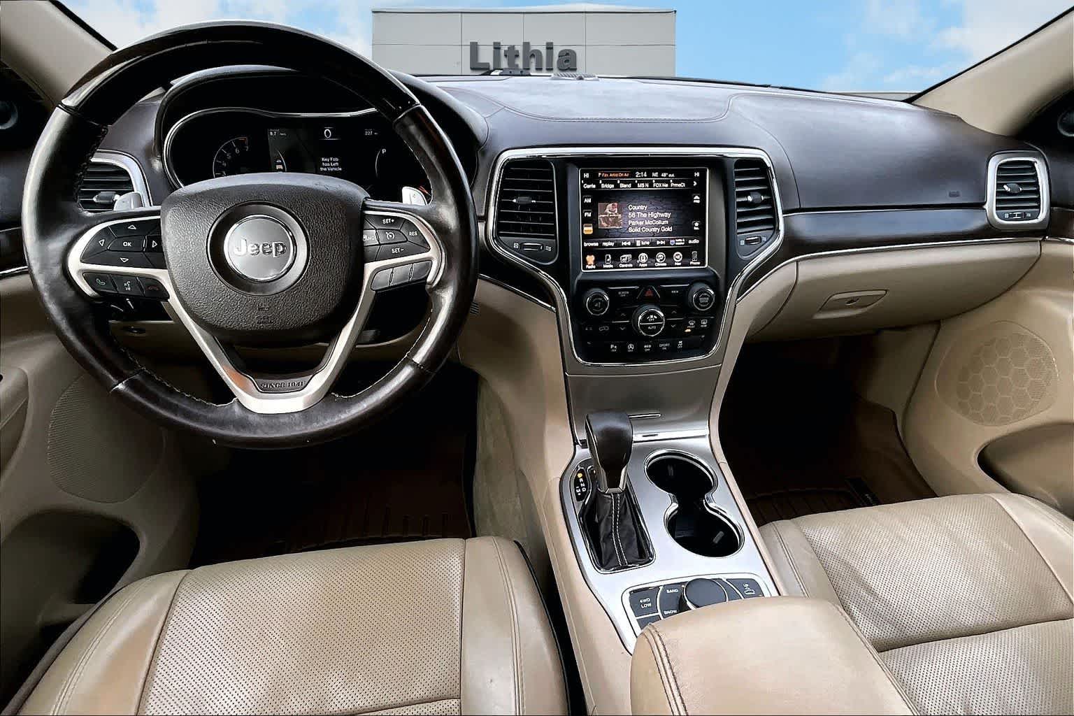 Thumbnail: 2017 Jeep Grand Cherokee - 10