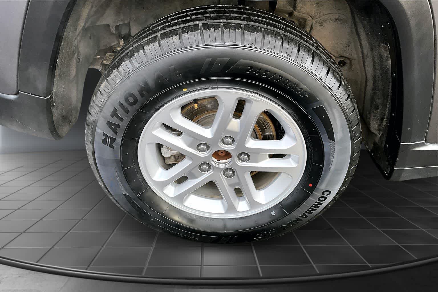 Thumbnail: 2023 Jeep Grand Cherokee - 35