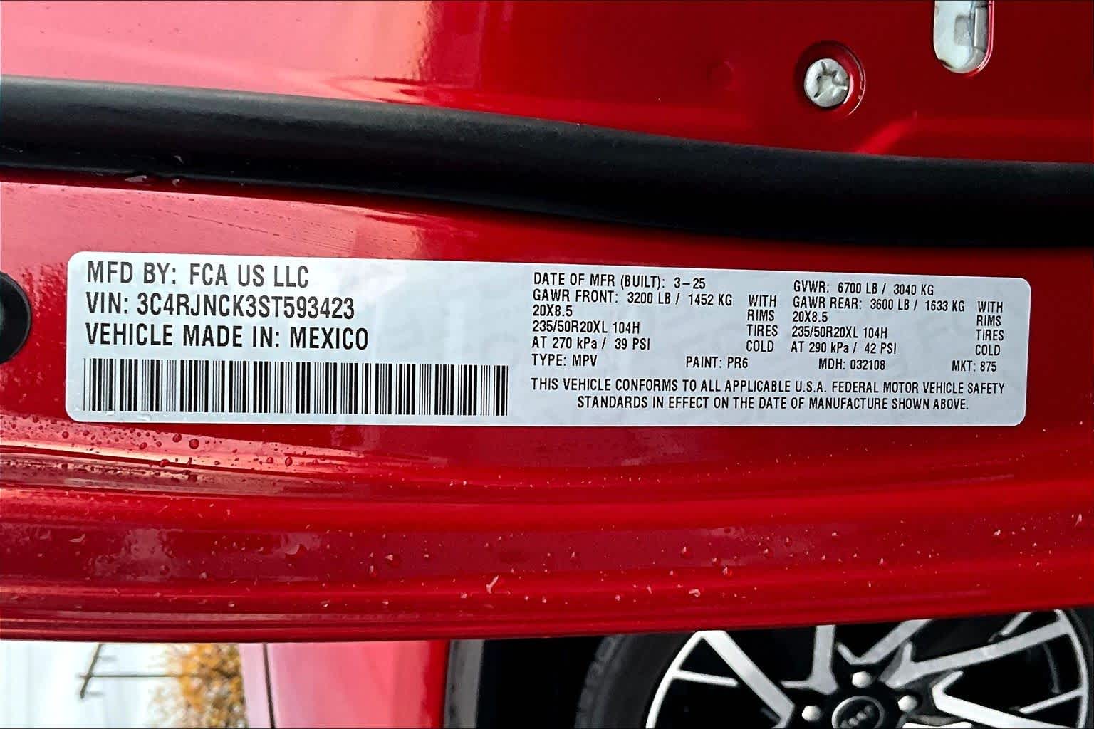 Thumbnail: 2025 Jeep Wagoneer S - 21