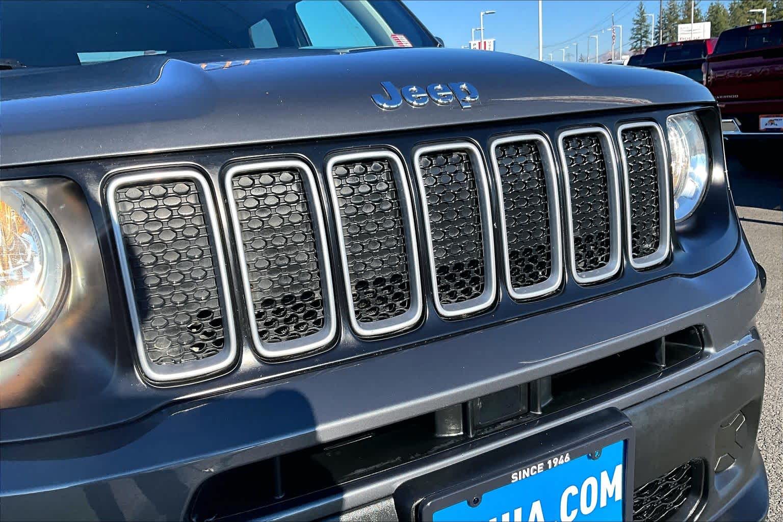 Thumbnail: 2023 Jeep Renegade - 33