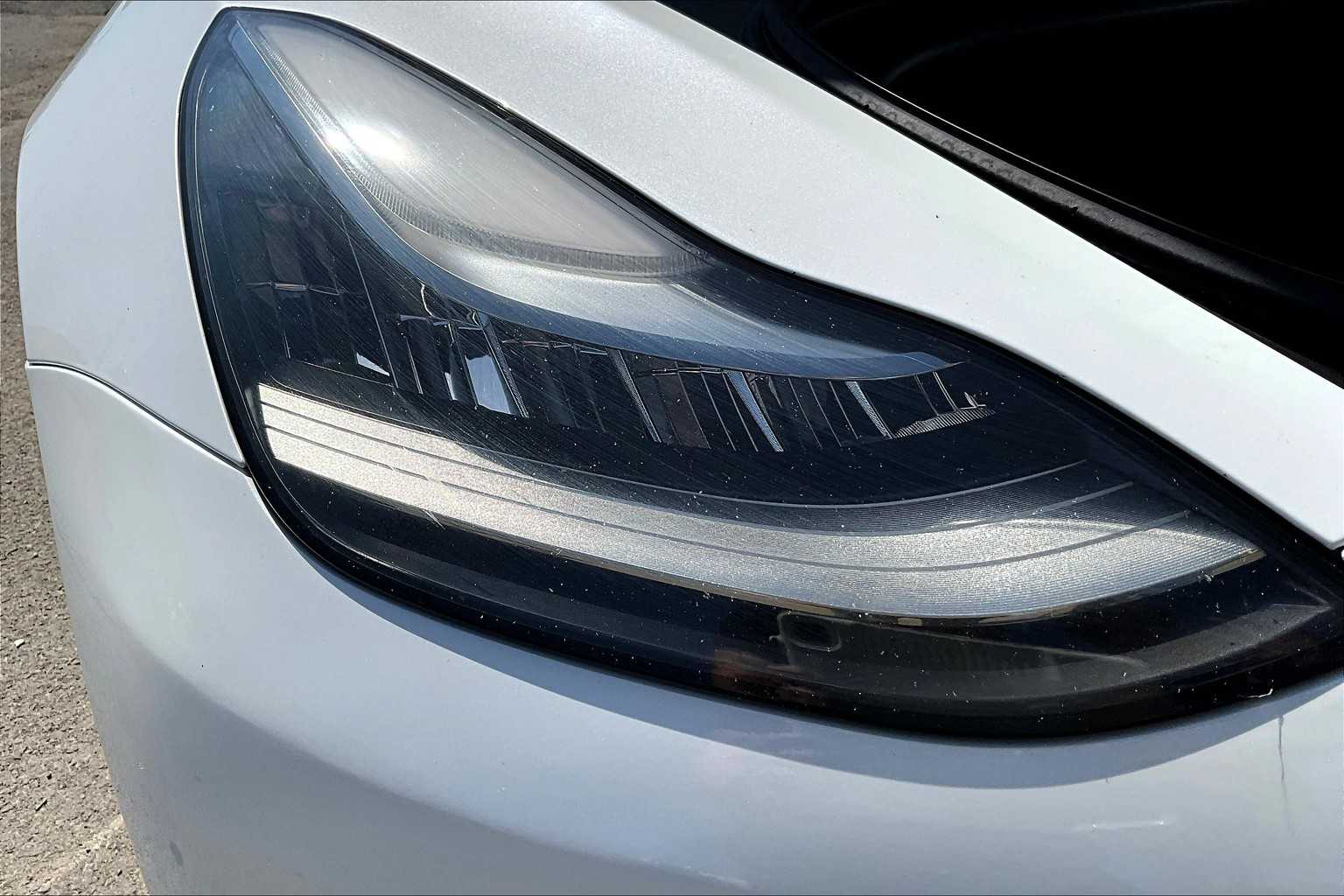 Thumbnail: 2018 Tesla Model 3 - 27