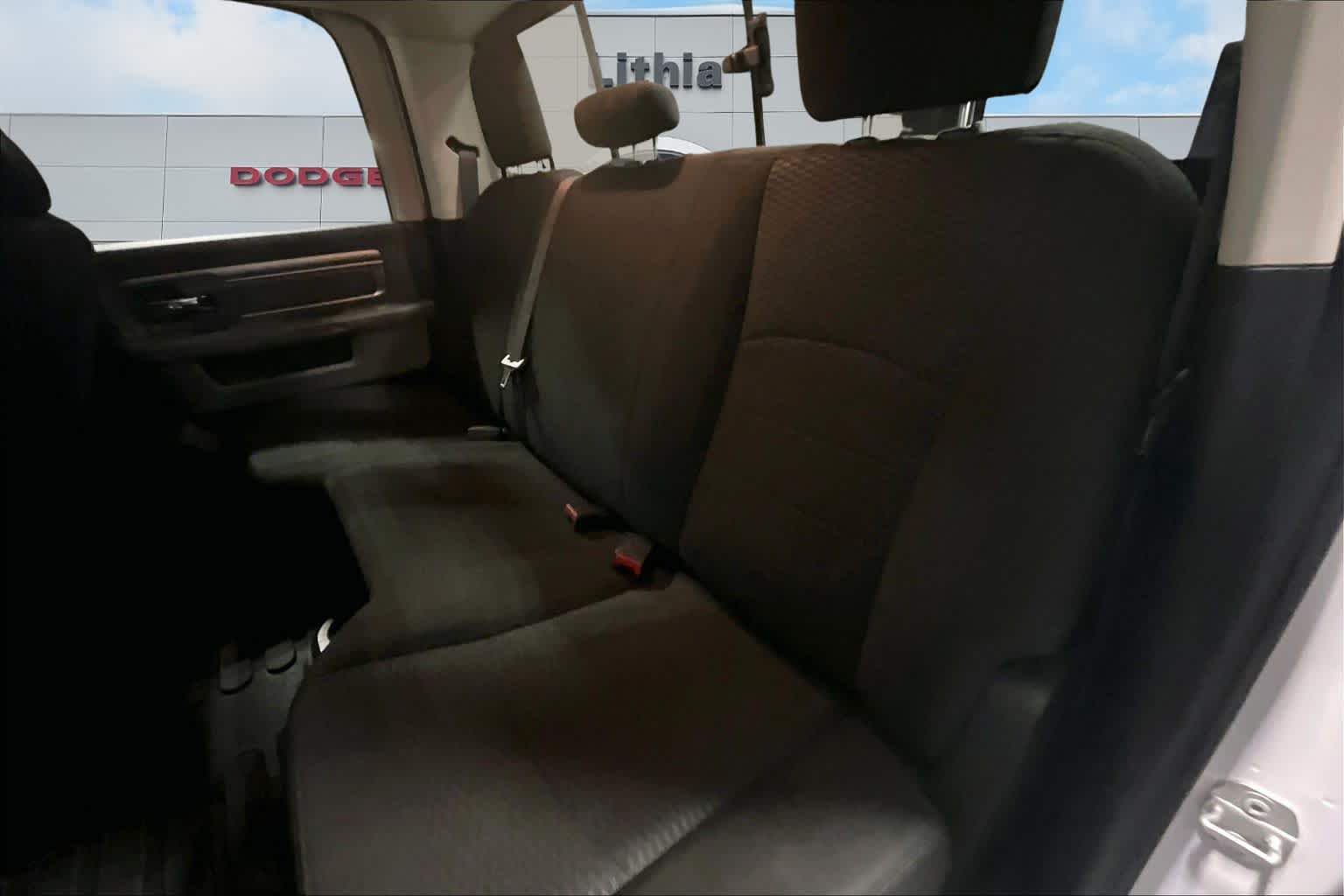 Thumbnail: 2020 RAM 1500 Classic - 13