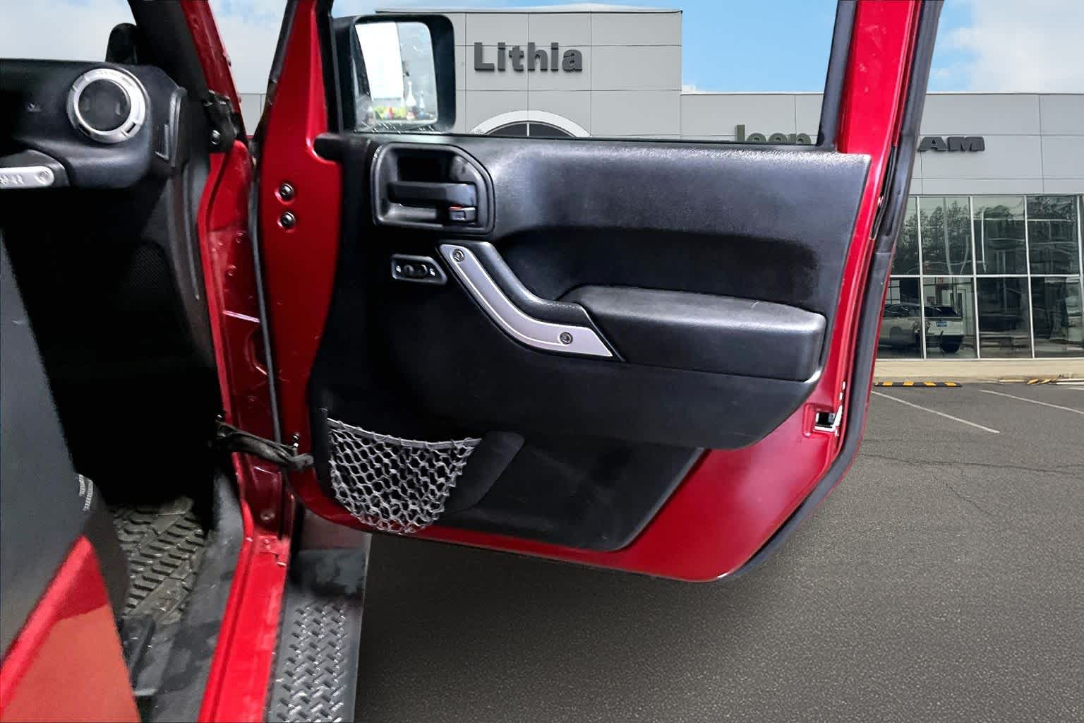 Thumbnail: 2013 Jeep Wrangler - 28