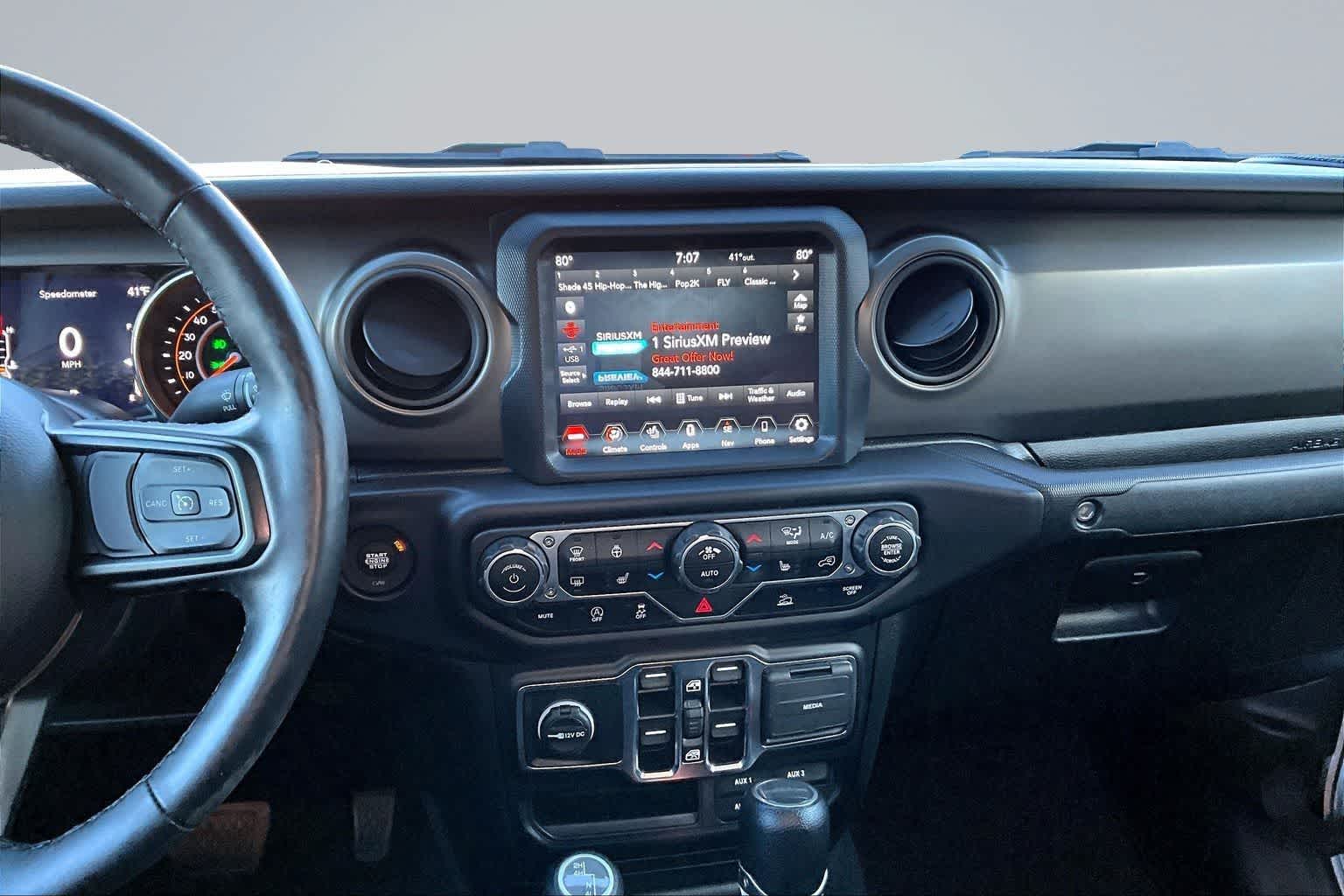 Thumbnail: 2022 Jeep Gladiator - 16