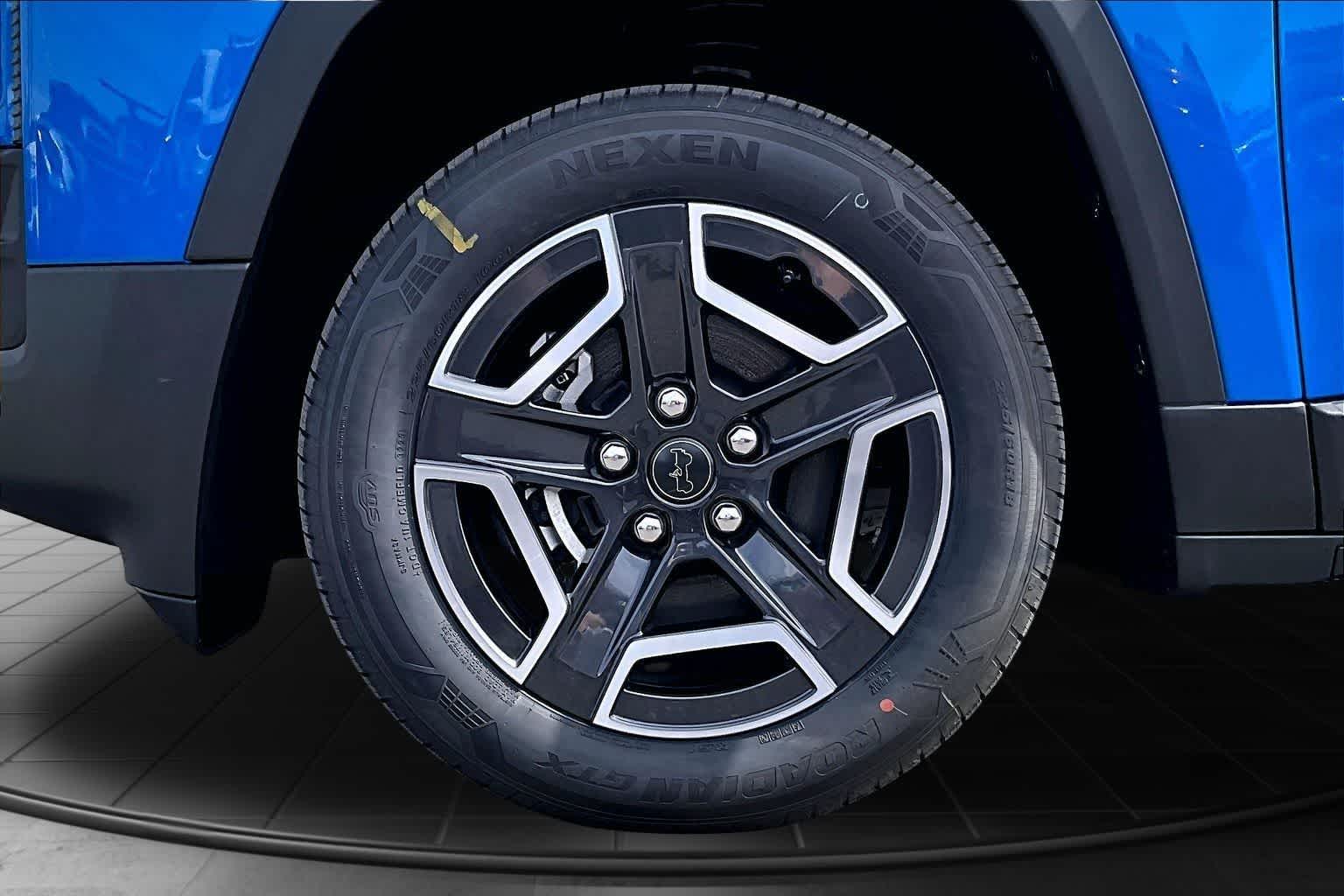 Thumbnail: 2026 Jeep Cherokee - 8