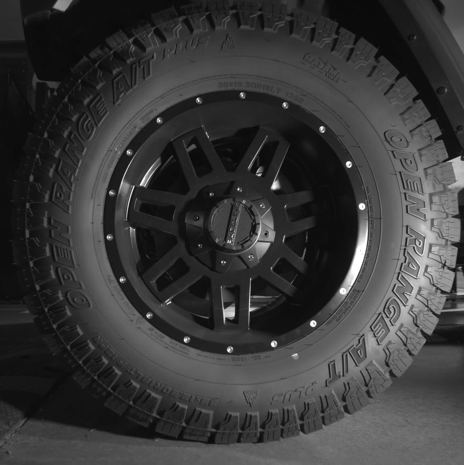 Thumbnail: 2021 Jeep Wrangler - 9