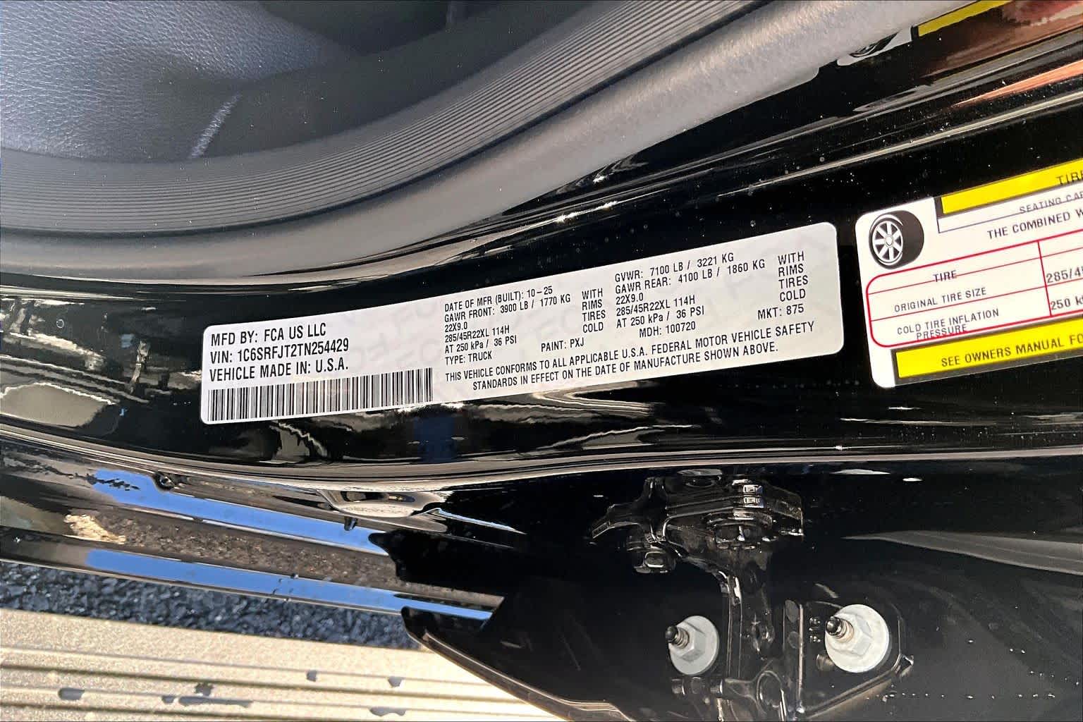 Thumbnail: 2026 RAM 1500 - 21