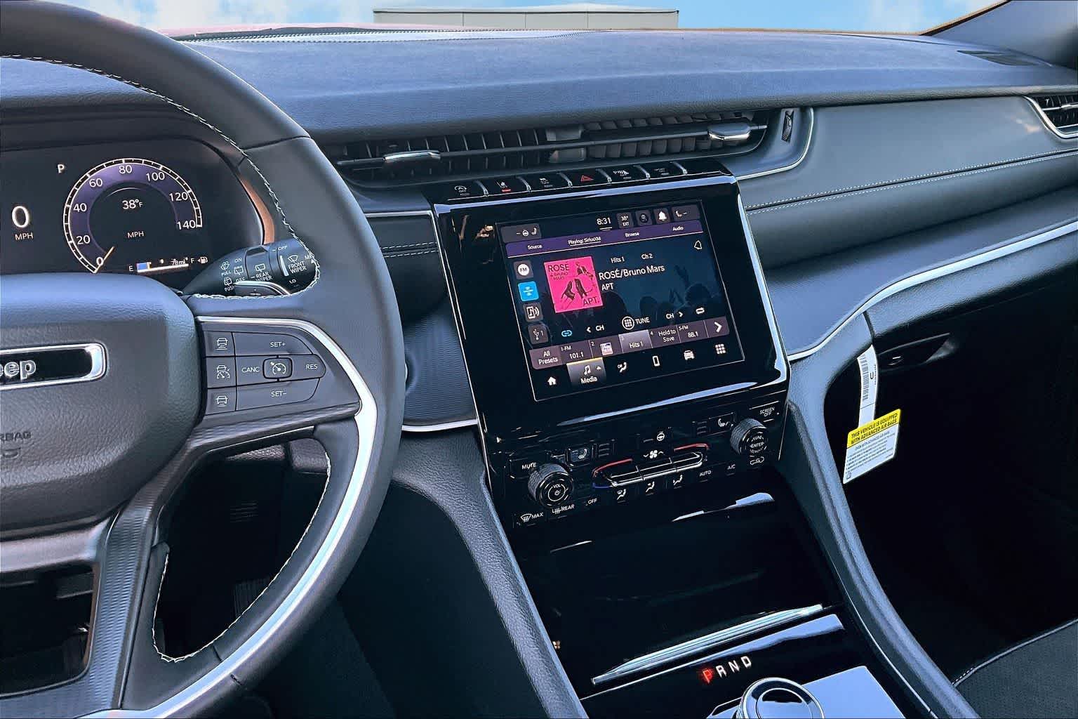 Thumbnail: 2025 Jeep Grand Cherokee - 16