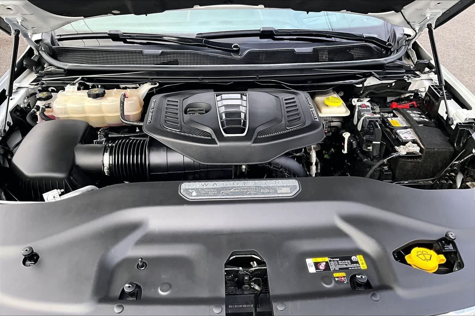 Thumbnail: 2023 Jeep Grand Wagoneer - 9