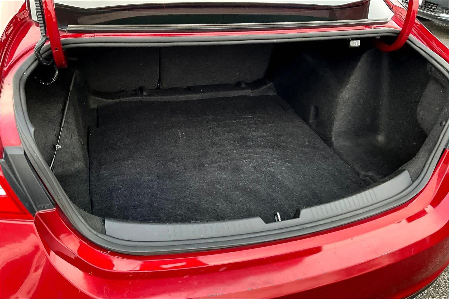 Thumbnail: 2018 Chevrolet Malibu - 19