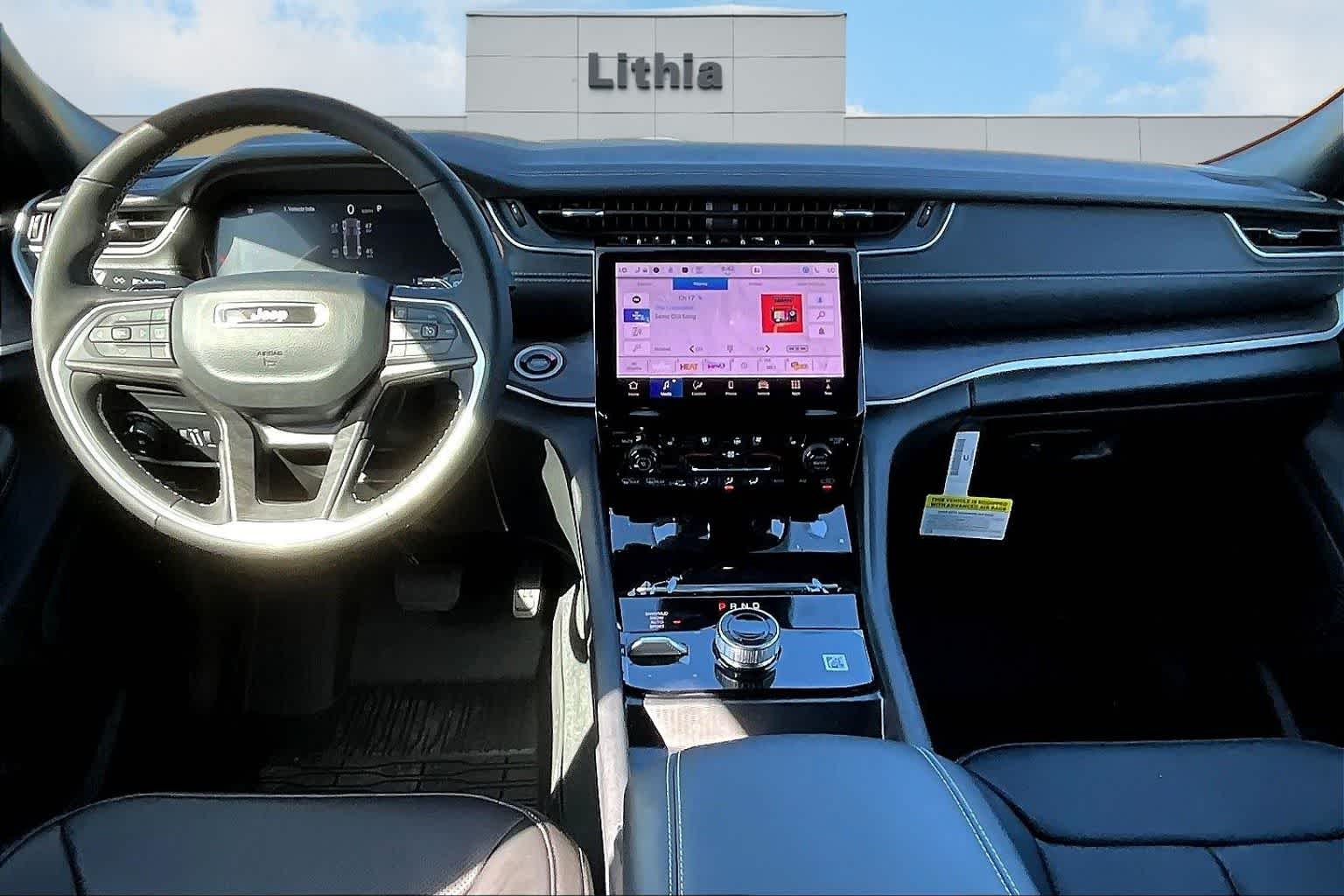 Thumbnail: 2025 Jeep Grand Cherokee - 10