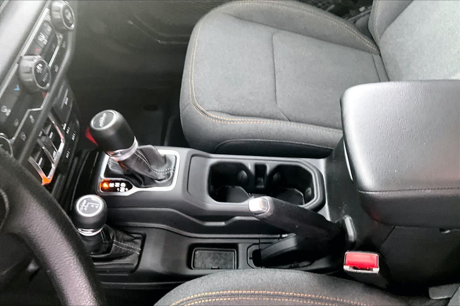 Thumbnail: 2024 Jeep Gladiator - 17