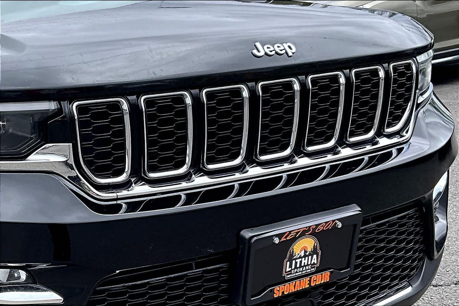 Thumbnail: 2022 Jeep Grand Cherokee - 33