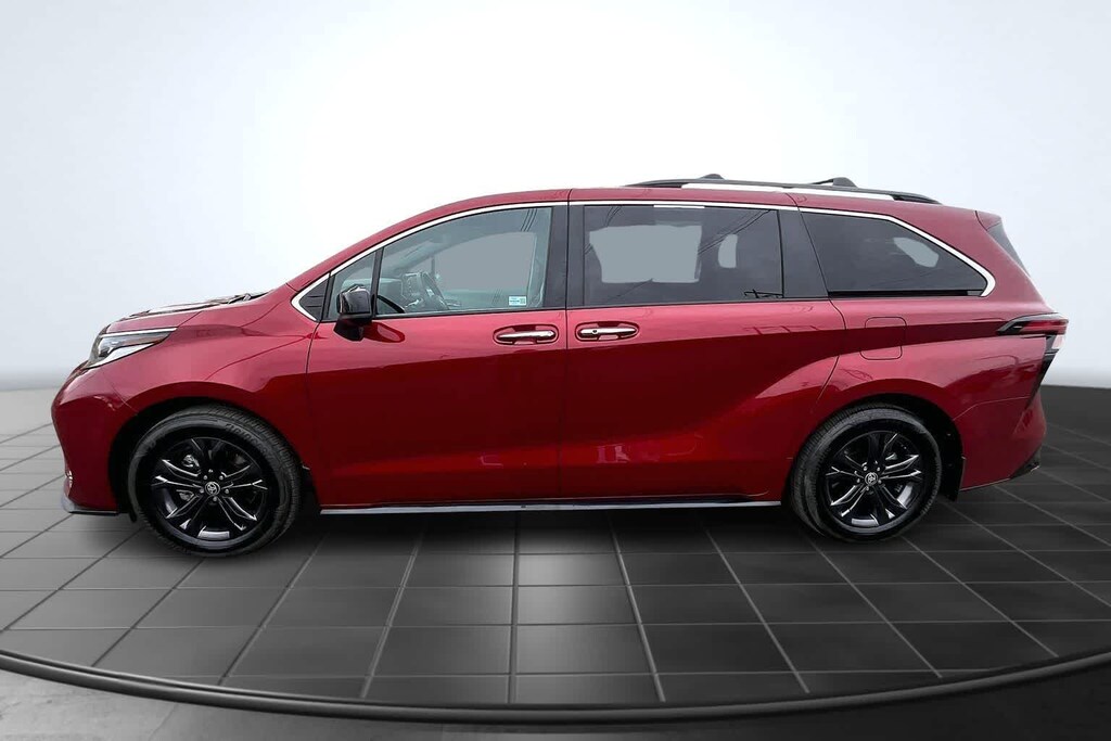 Used 2024 Toyota Sienna XSE Van