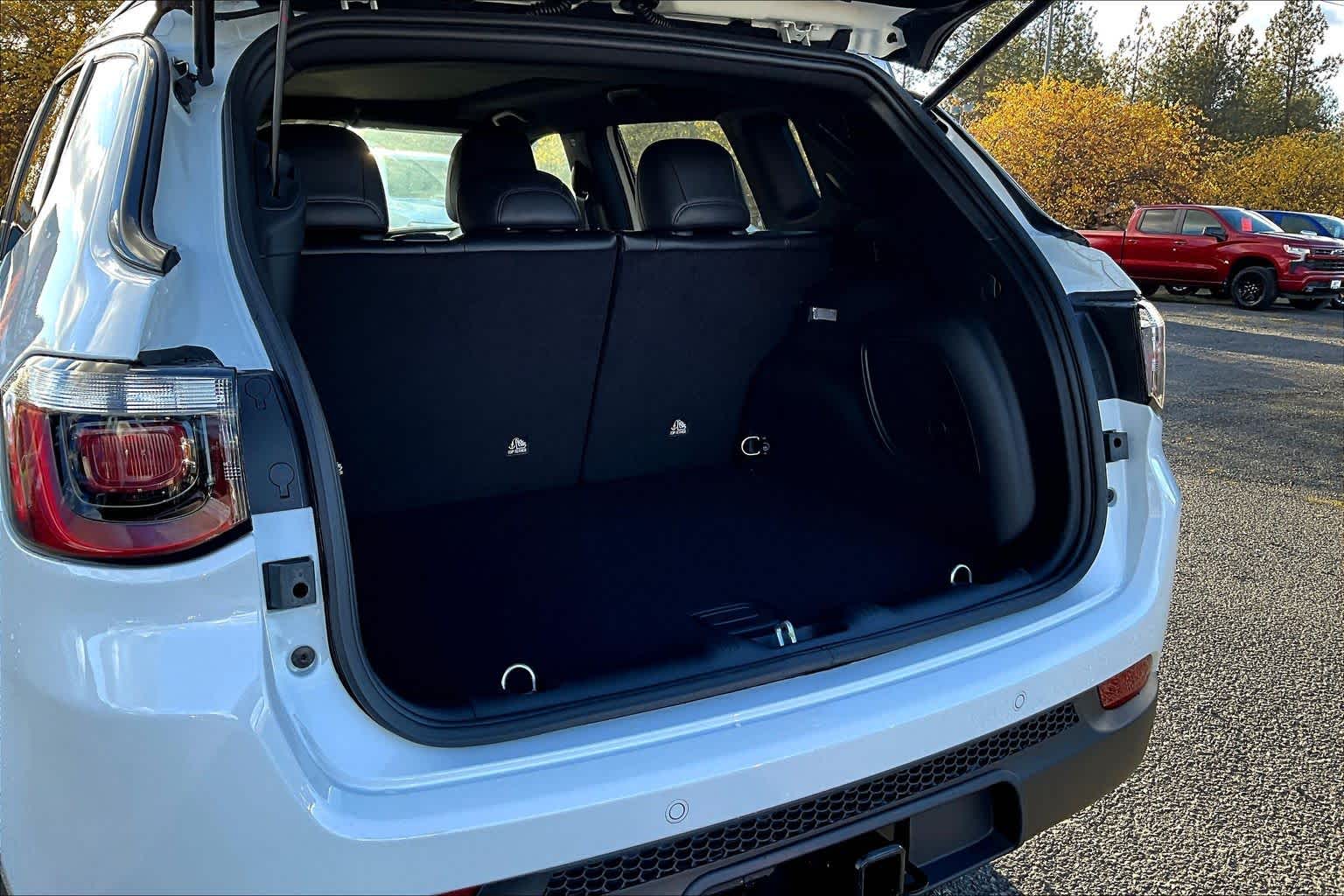 Thumbnail: 2026 Jeep Compass - 19