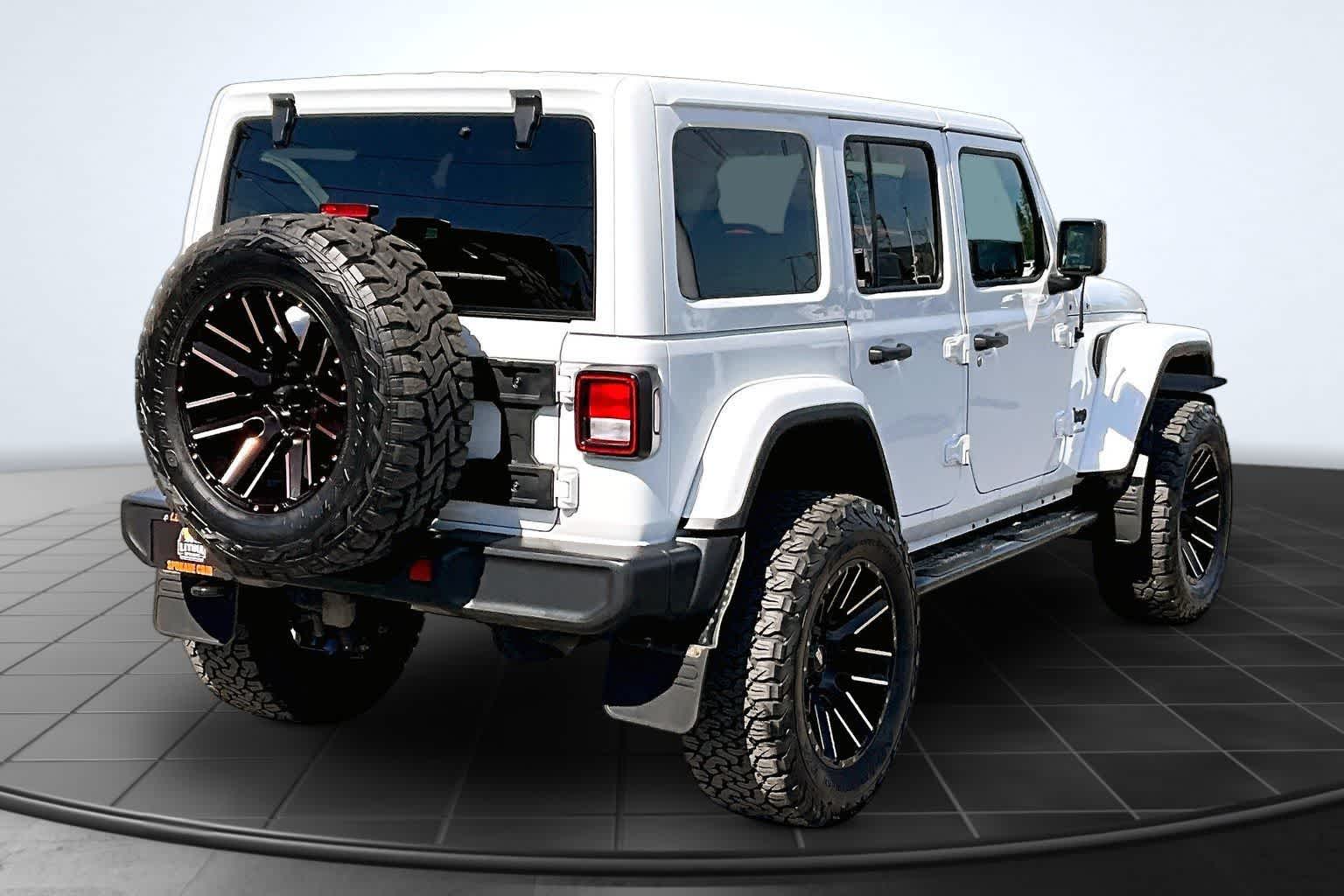 Thumbnail: 2023 Jeep Wrangler - 22