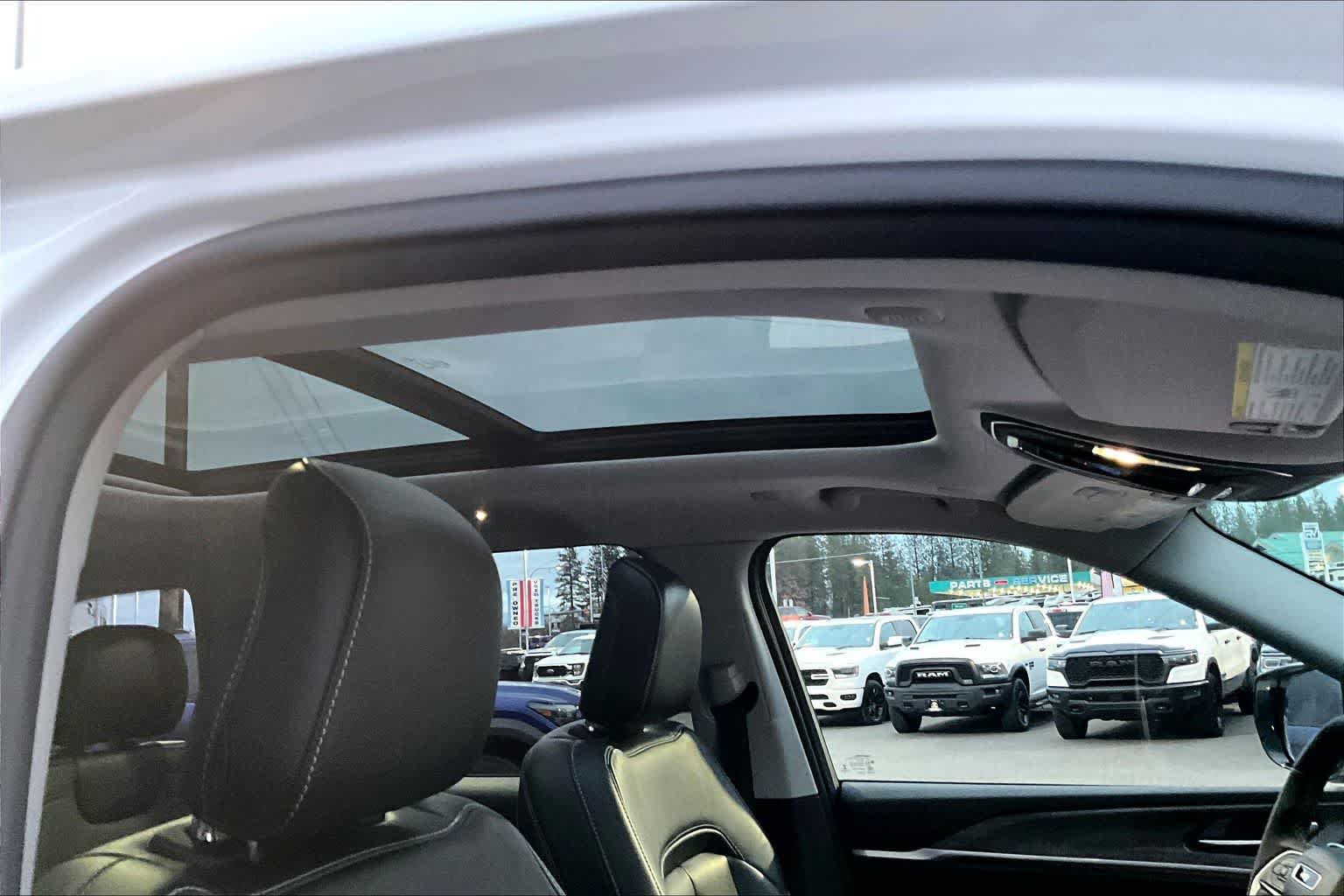 Thumbnail: 2022 Jeep Grand Cherokee - 30