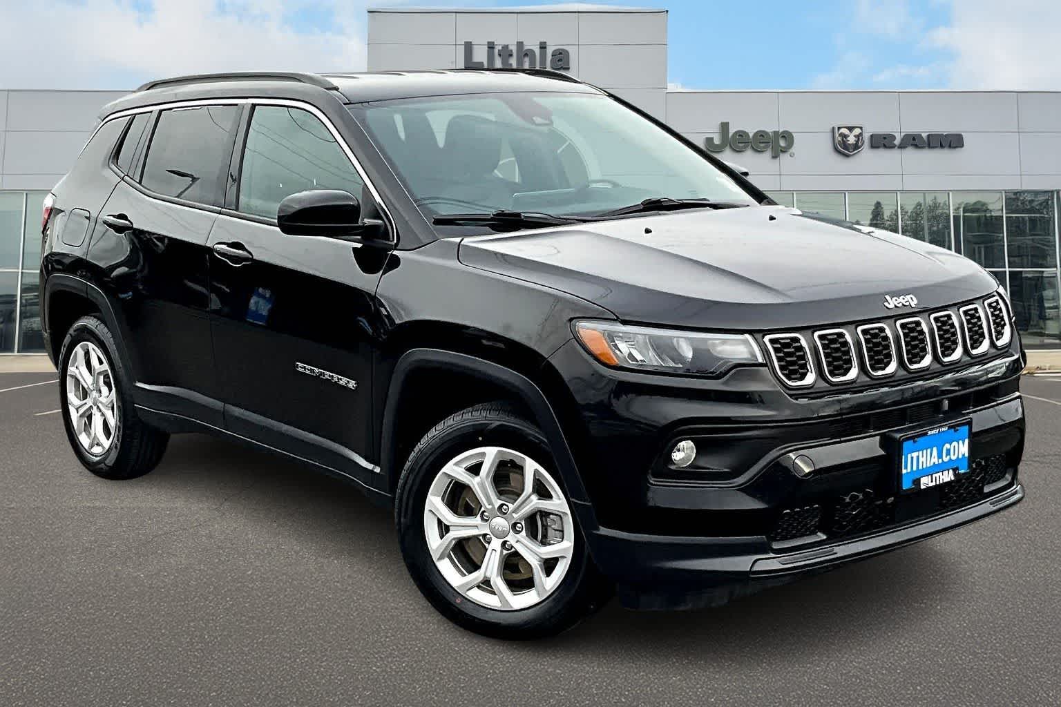Thumbnail: 2024 Jeep Compass - 22