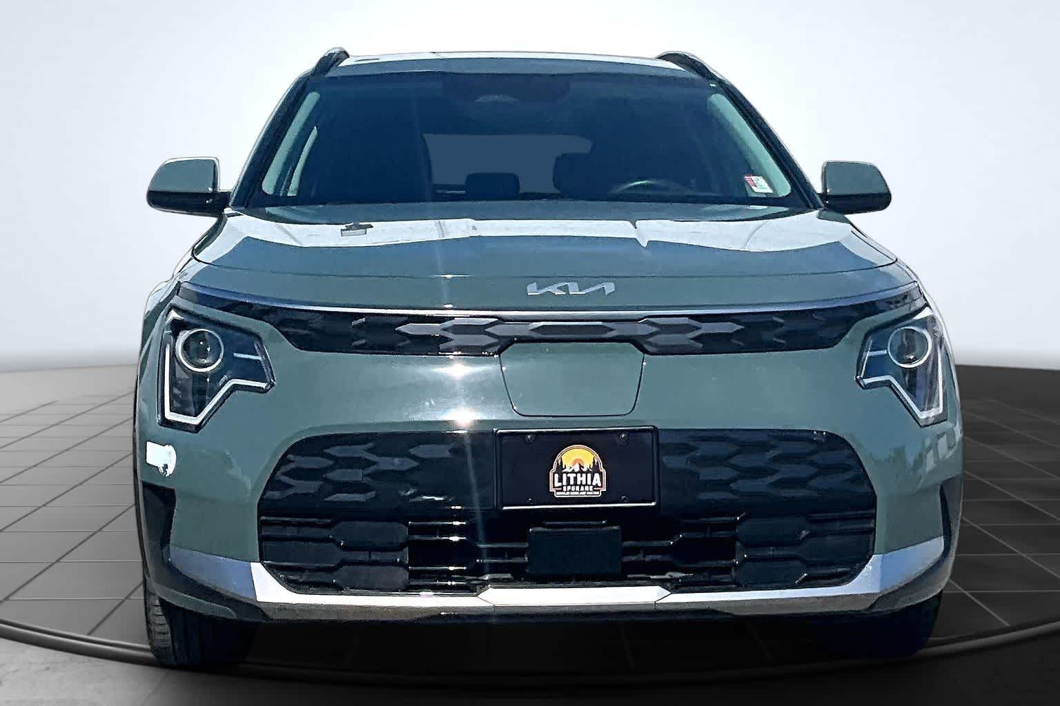 Thumbnail: 2023 Kia Niro - 5