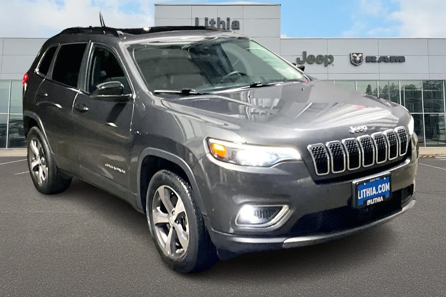 Thumbnail: 2022 Jeep Cherokee - 22