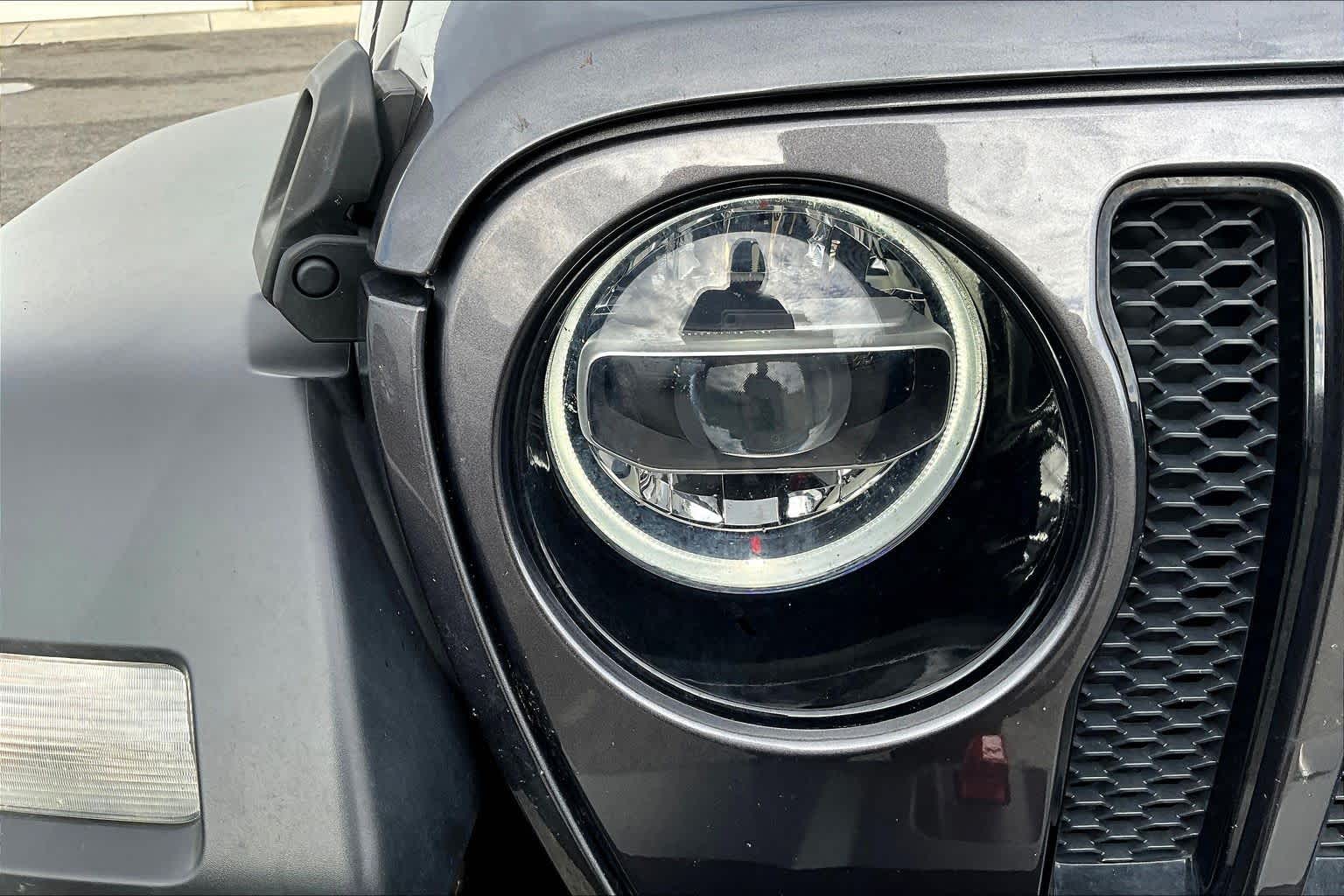 Thumbnail: 2020 Jeep Wrangler - 29