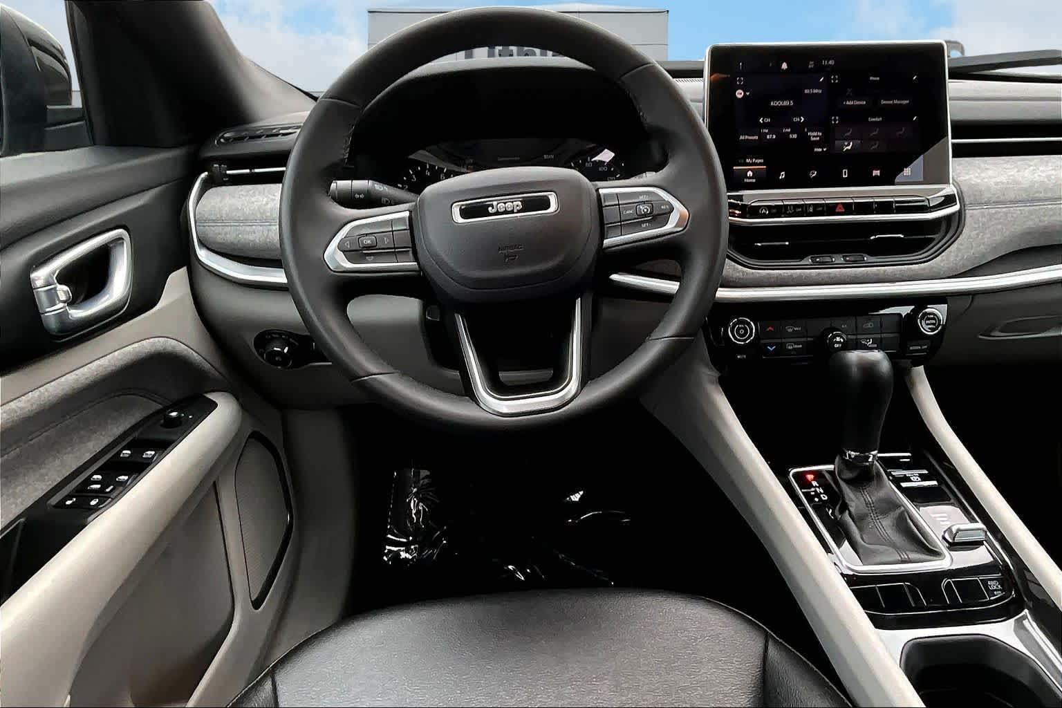 Thumbnail: 2024 Jeep Compass - 17