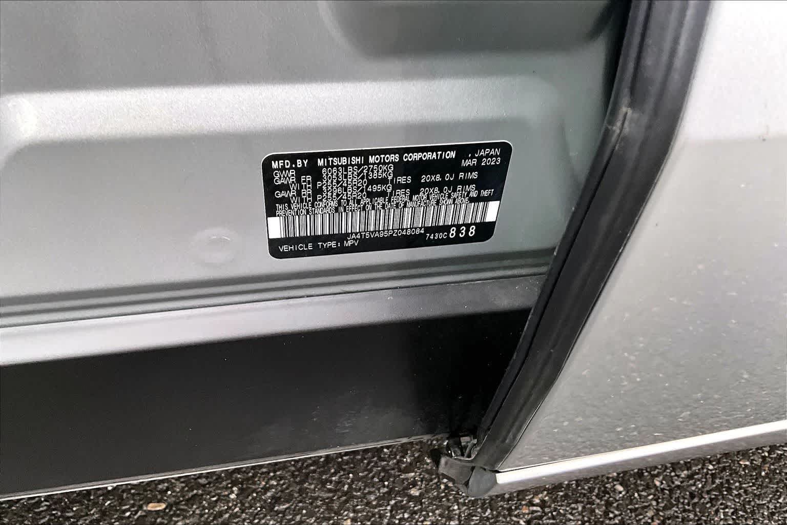 Thumbnail: 2023 Mitsubishi Outlander - 21