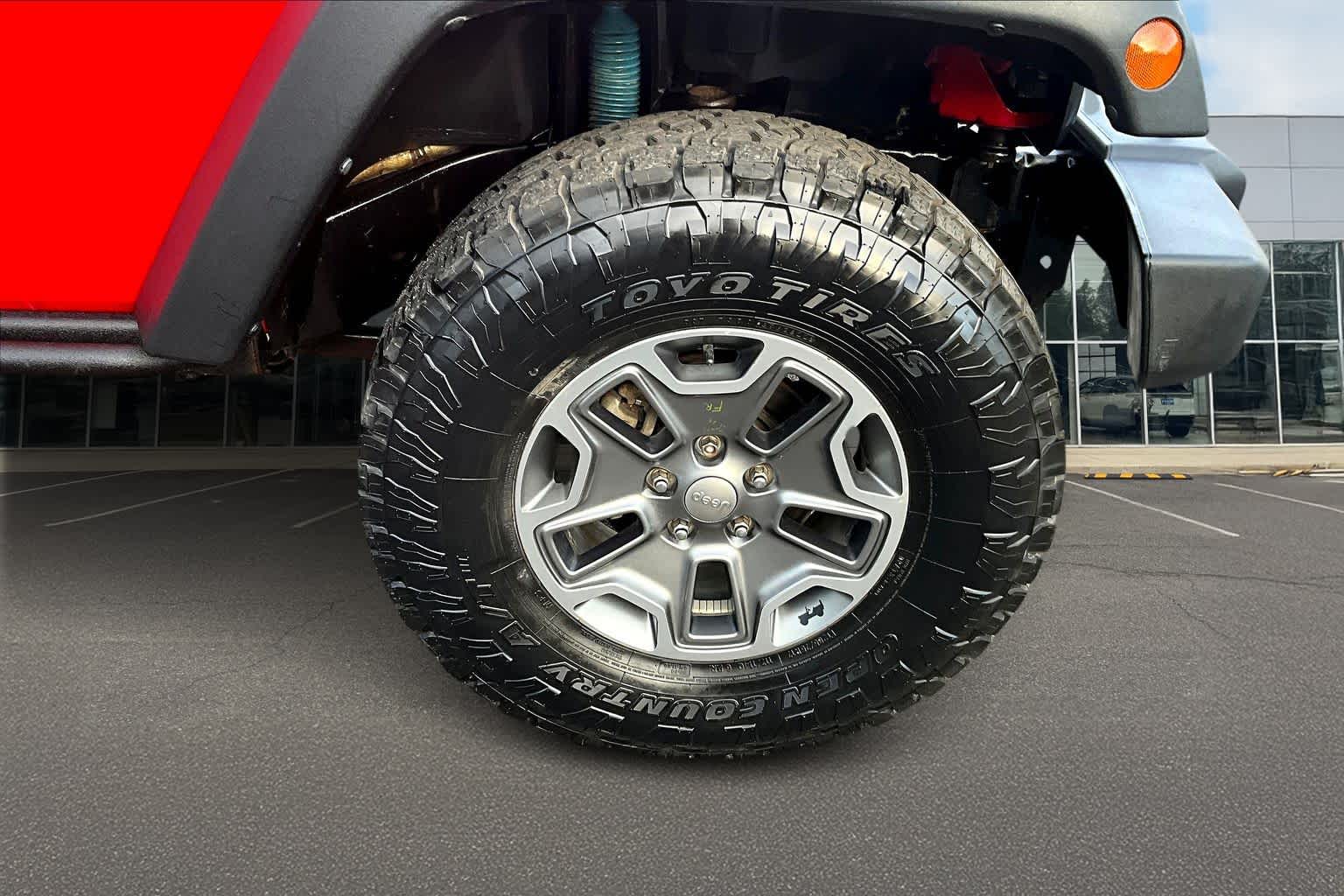 Thumbnail: 2016 Jeep Wrangler - 34