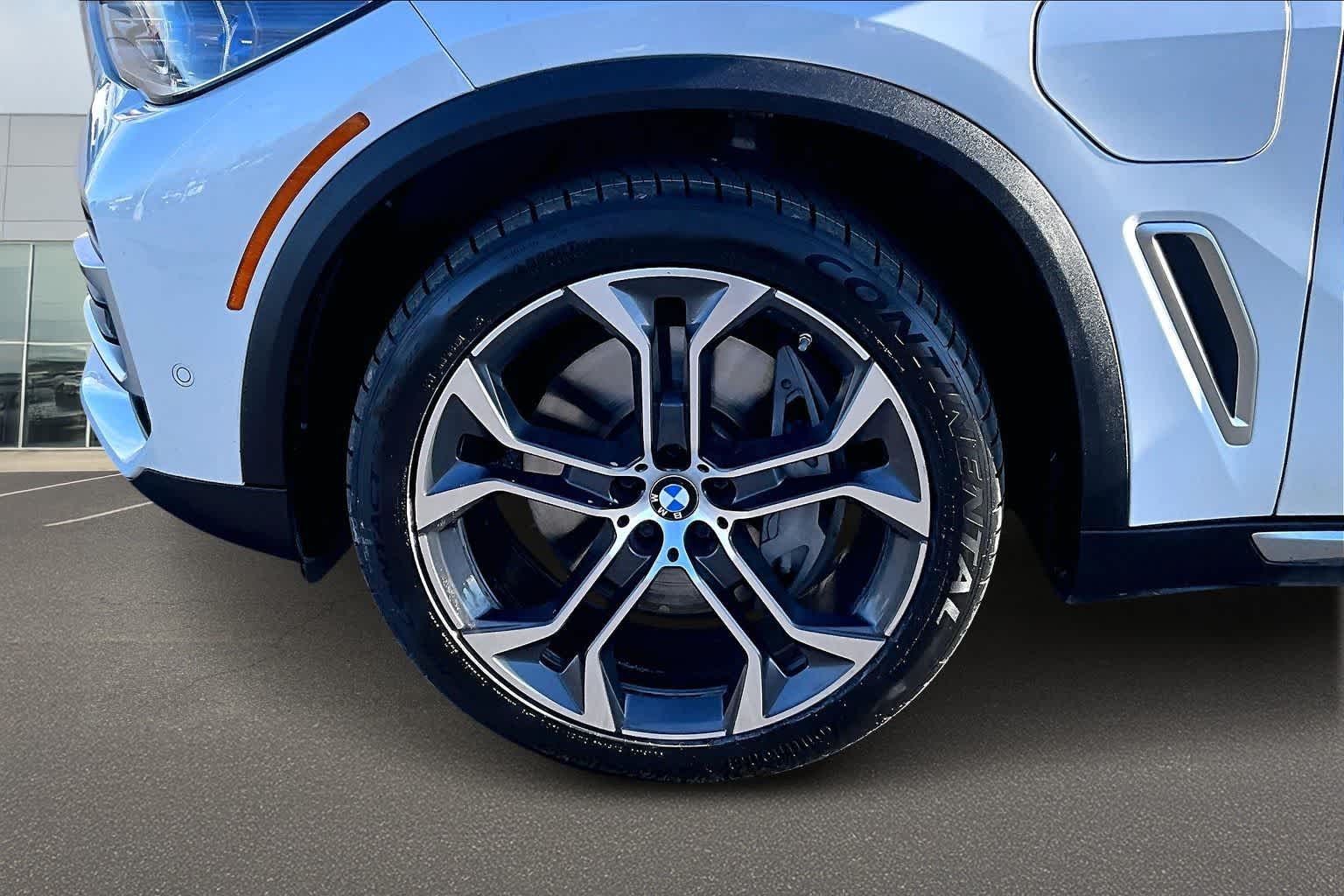 Thumbnail: 2021 BMW X5 - 8