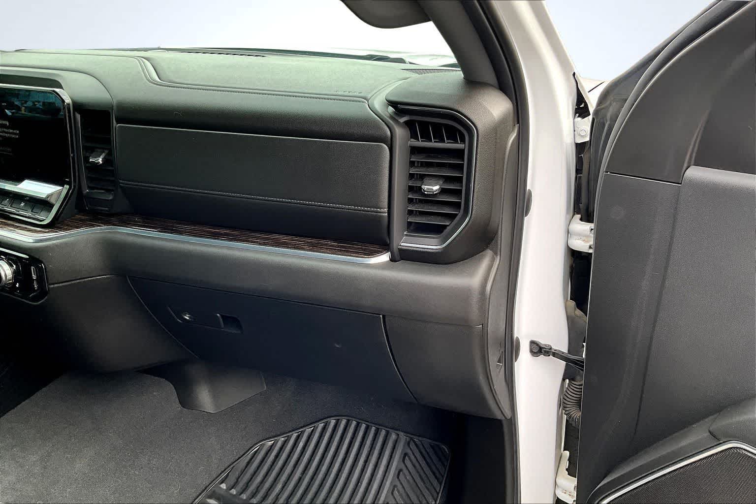 Thumbnail: 2023 GMC Sierra 1500 - 24