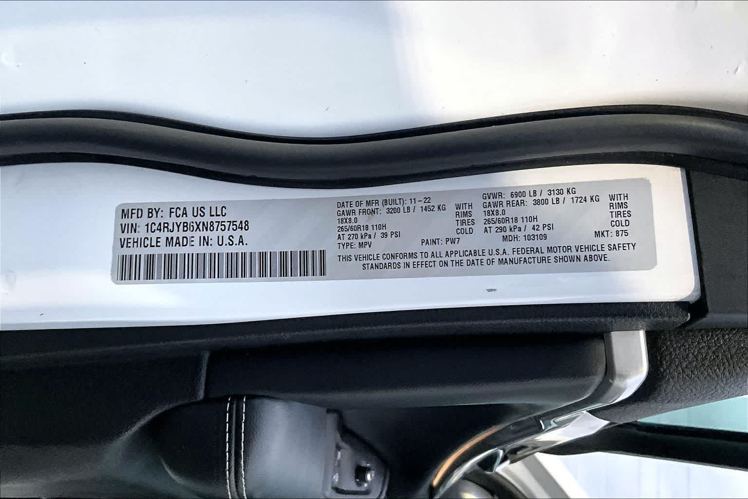 Thumbnail: 2022 Jeep Grand Cherokee - 21