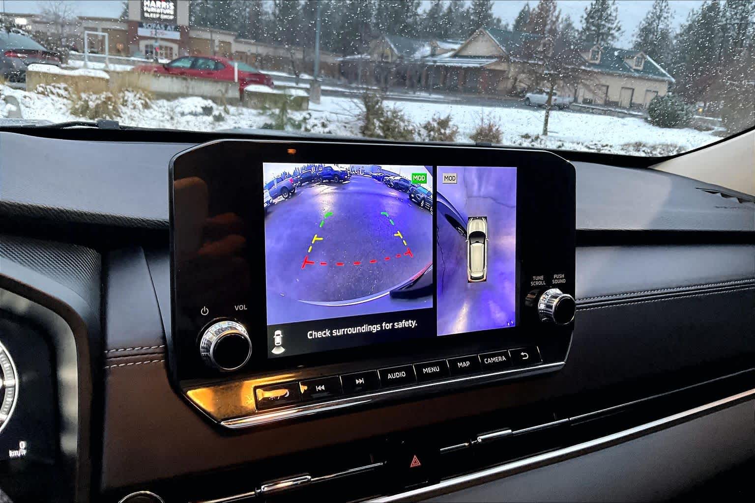 Thumbnail: 2023 Mitsubishi Outlander - 27