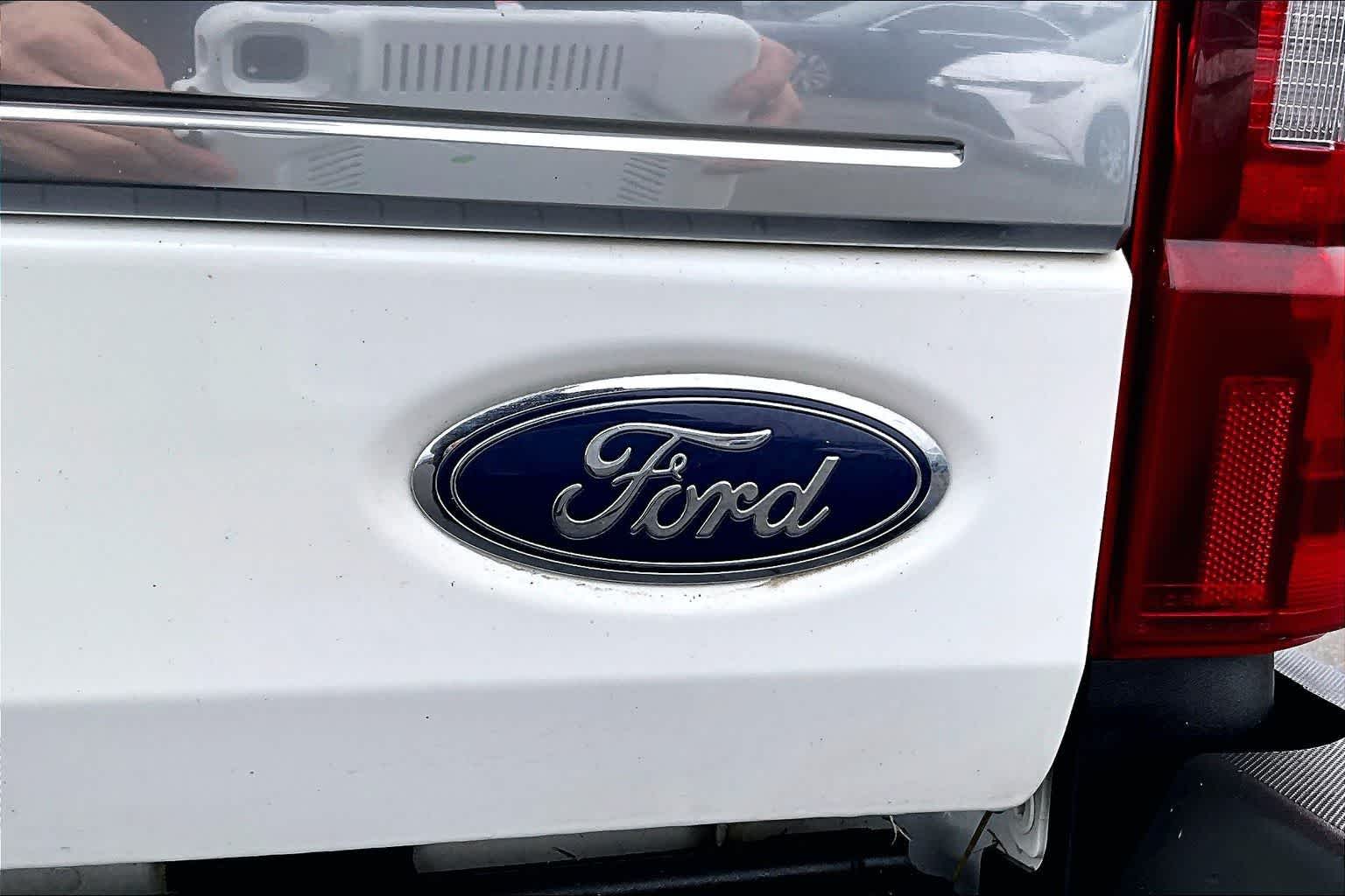 Thumbnail: 2022 Ford Econoline - 7