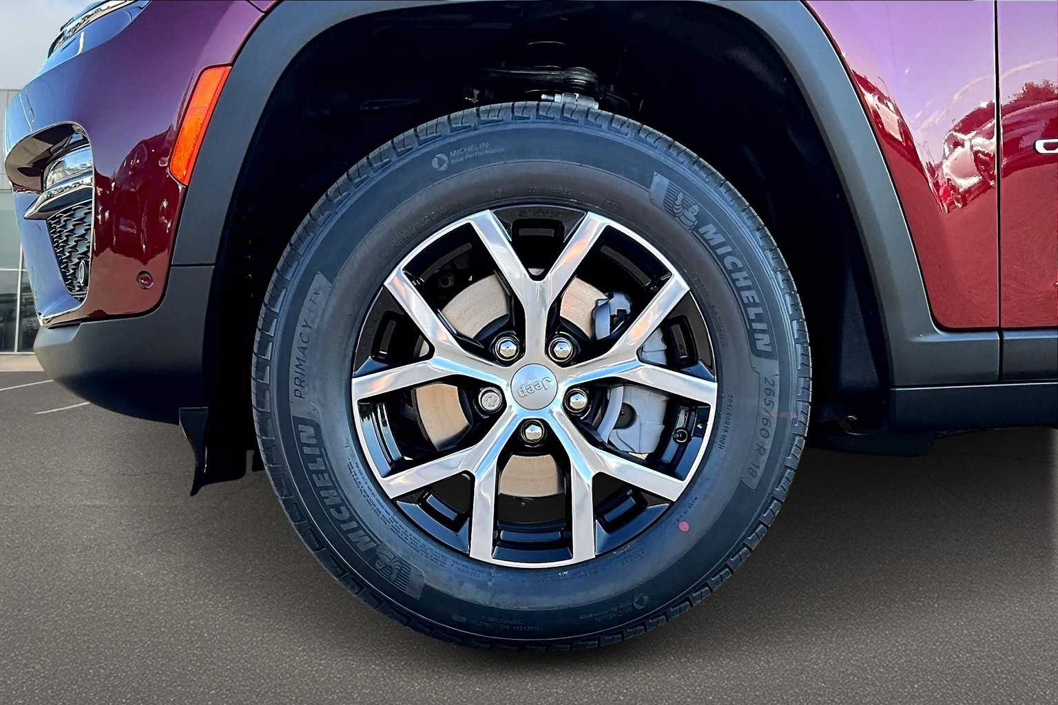 Thumbnail: 2025 Jeep Grand Cherokee - 8