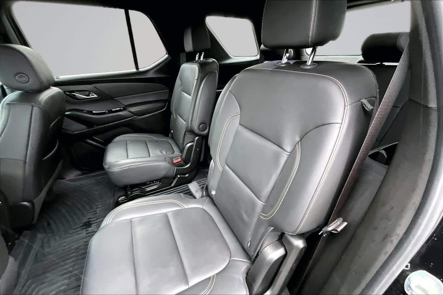 Thumbnail: 2023 Chevrolet Traverse - 13