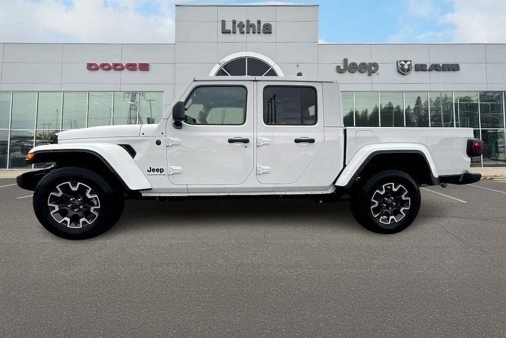 New 2025 Jeep Gladiator Sport S Pickup
