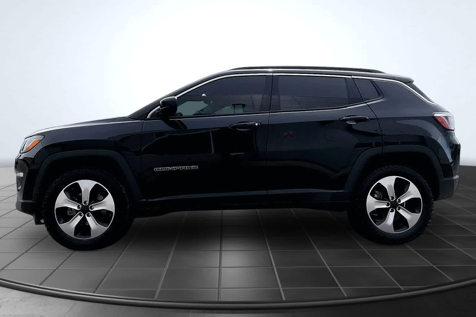 Thumbnail: 2018 Jeep Compass - 2
