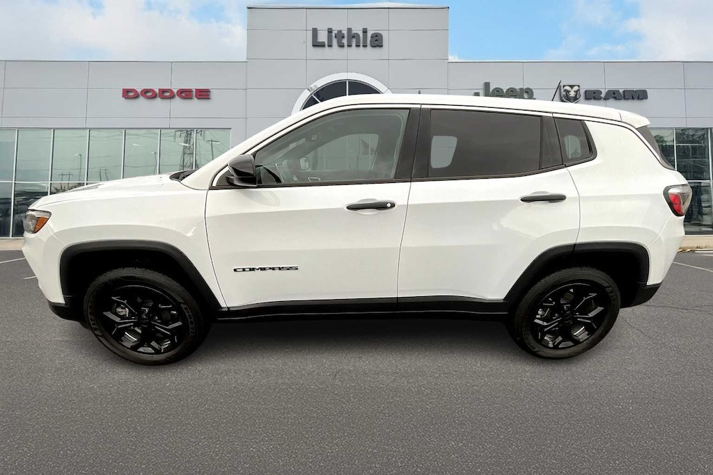 Used 2024 Jeep Compass Sport SUV