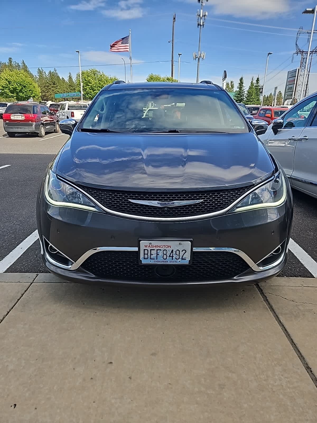 Thumbnail: 2017 Chrysler Pacifica - 2