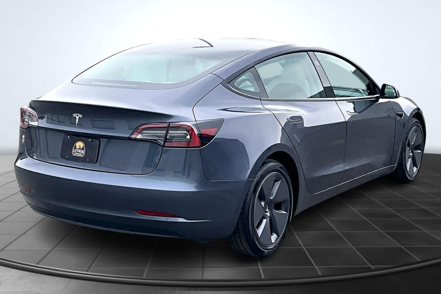 Thumbnail: 2023 Tesla Model 3 - 23