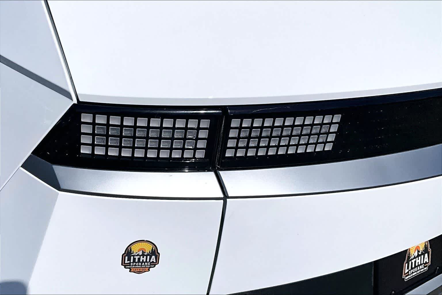 Thumbnail: 2023 Hyundai Ioniq 5 - 32