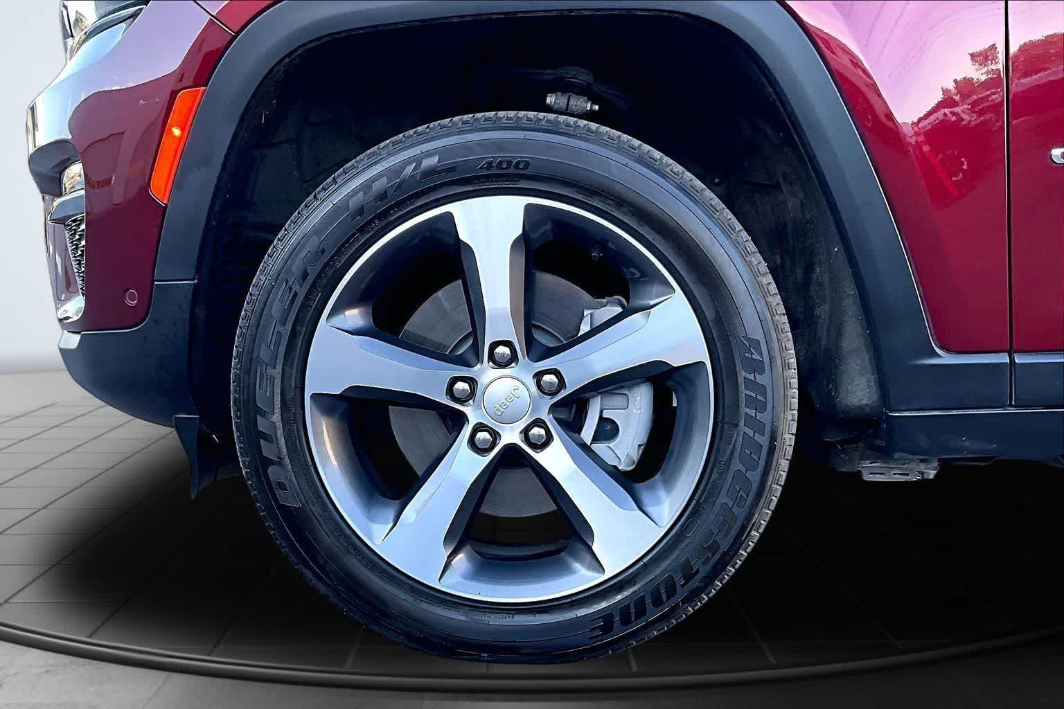 Thumbnail: 2023 Jeep Grand Cherokee - 8