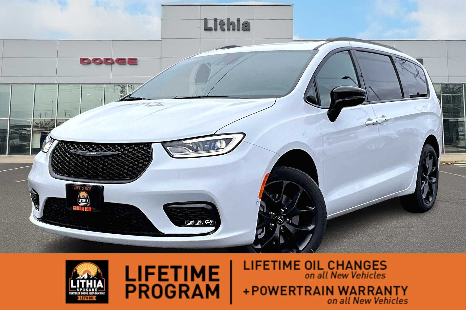 2026 Chrysler Pacifica Limited's photo