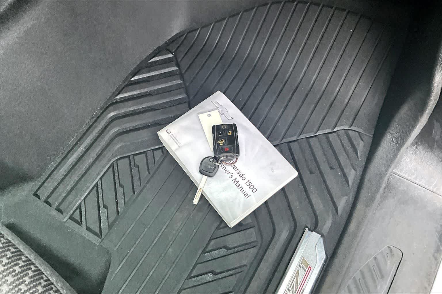 Thumbnail: 2021 Chevrolet Silverado 1500 - 20