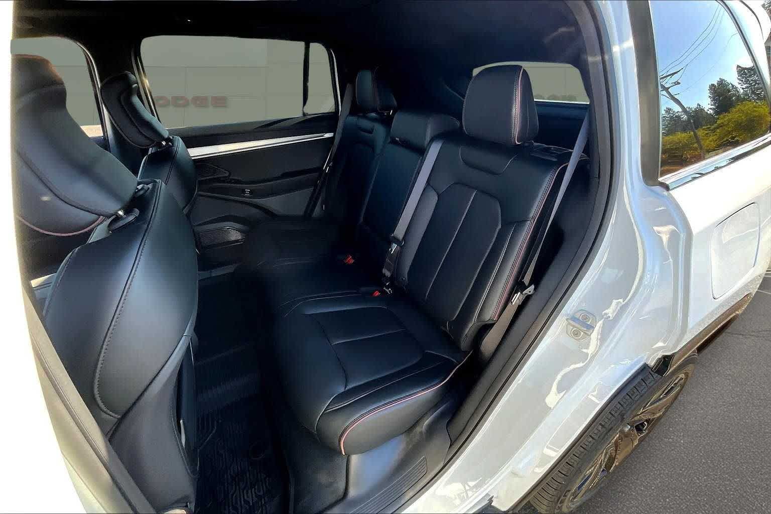 Thumbnail: 2025 Jeep Wagoneer S - 13