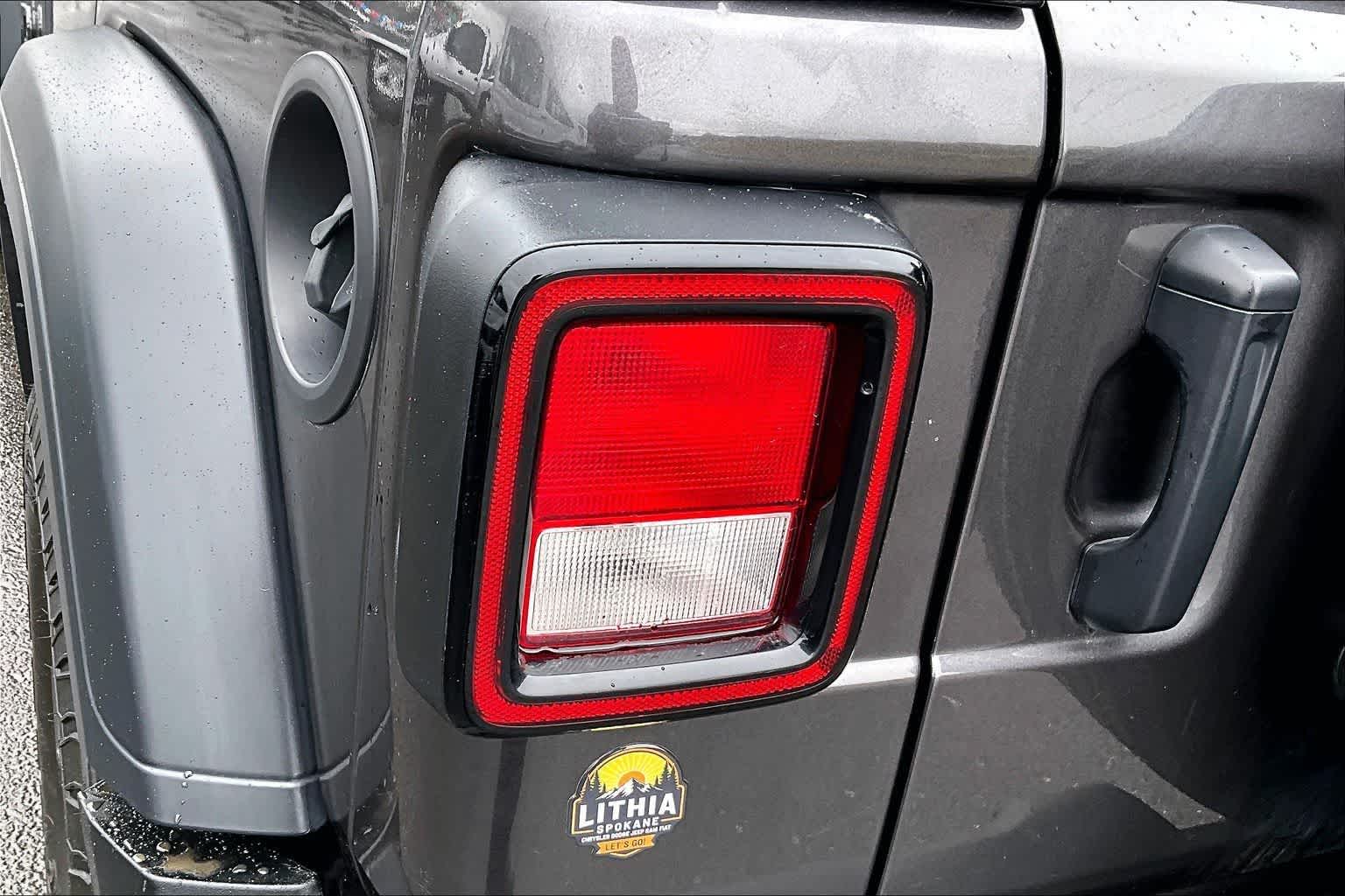 Thumbnail: 2024 Jeep Wrangler - 32
