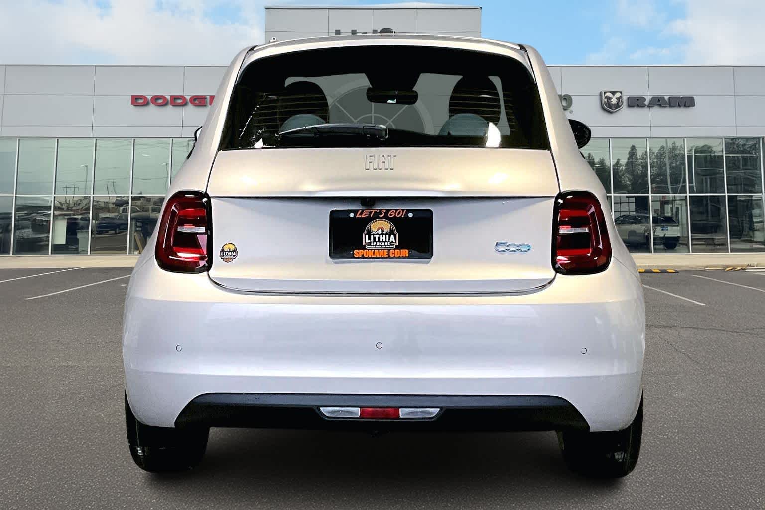 Thumbnail: 2025 Fiat 500e - 5