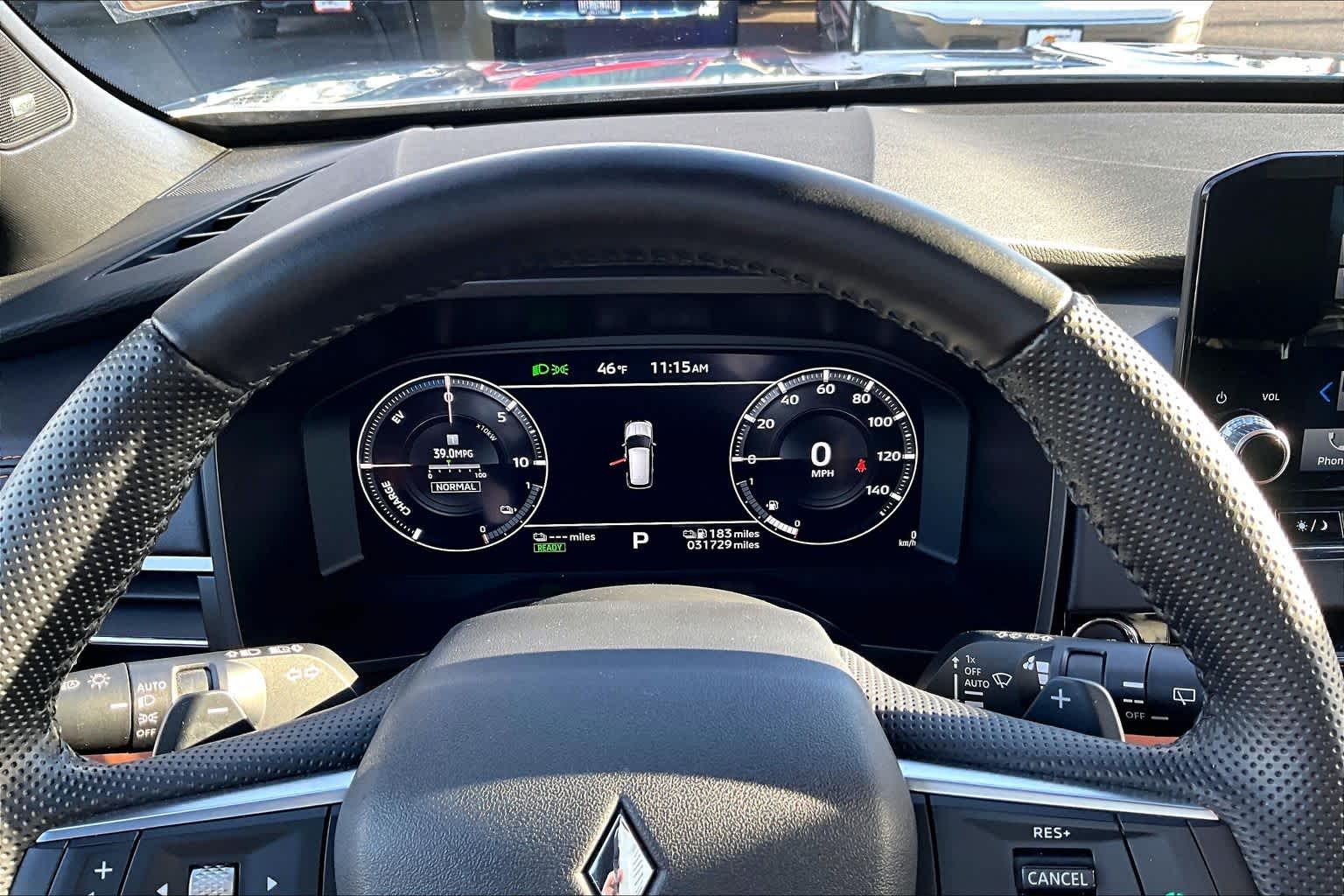 Thumbnail: 2023 Mitsubishi Outlander - 18