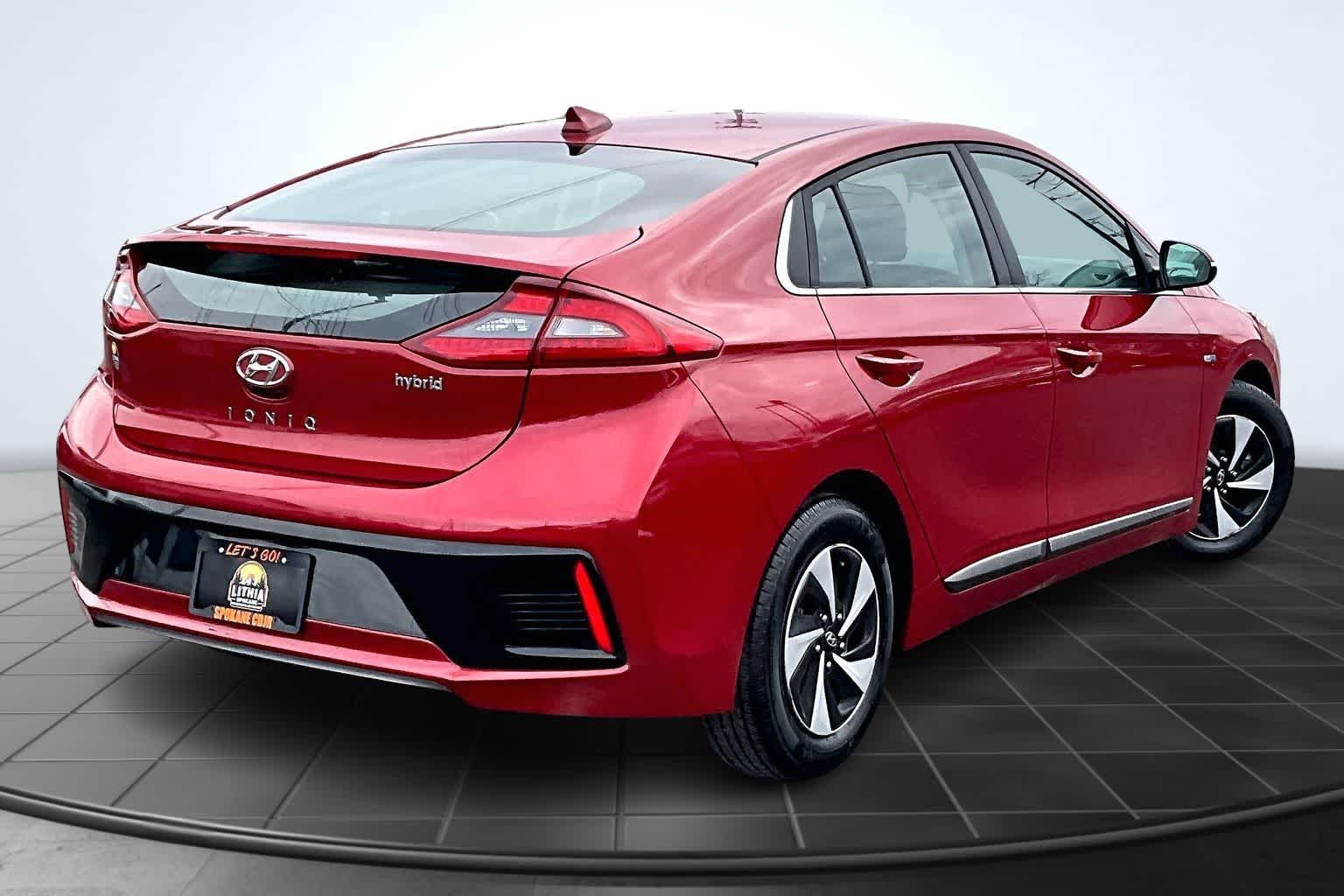 Thumbnail: 2019 Hyundai Ioniq - 23